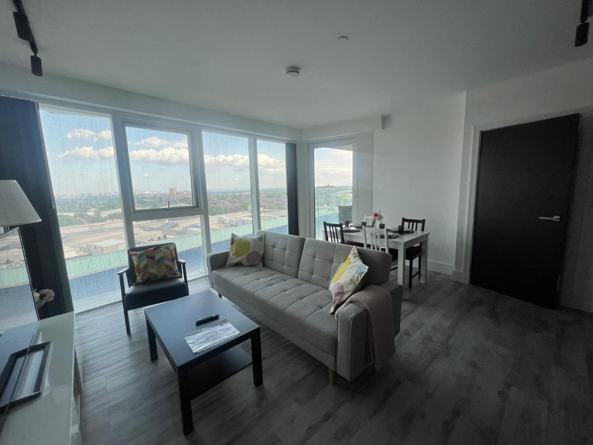 런던 One West Point , Icon Tower 아파트 외부 사진