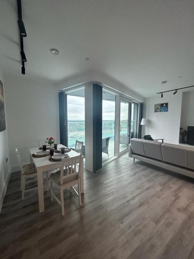 런던 One West Point , Icon Tower 아파트 외부 사진