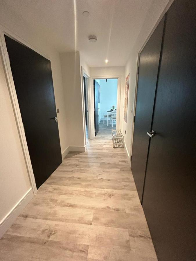 런던 One West Point , Icon Tower 아파트 외부 사진